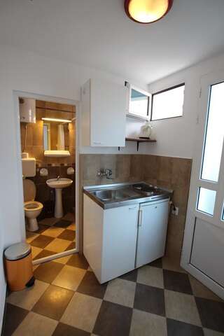 Апартаменты Apartments Andrija Бар Номер-студио-10